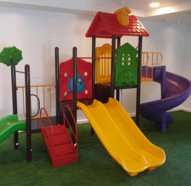 وحدة العاب متكاملة على شكل بيت