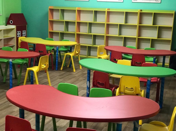 طاولة شكل فاصوليا خشبية Wooden Bean-shaped Table