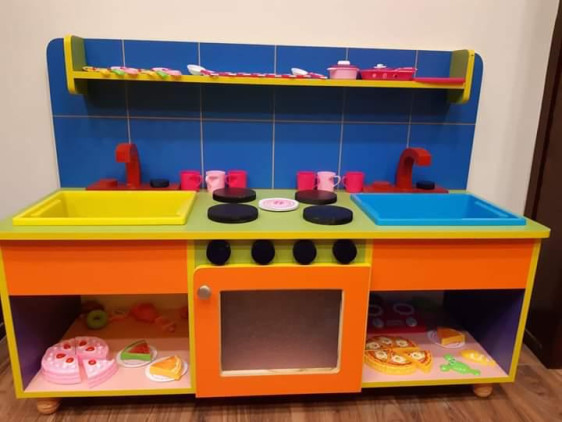 مطبخ خشبي حوضين Two-Sink Wooden Kitchen