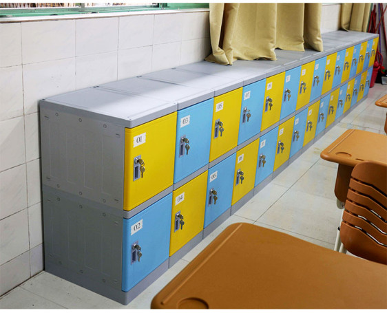 خزانة بلاستيك لكرز / Plastic lockers