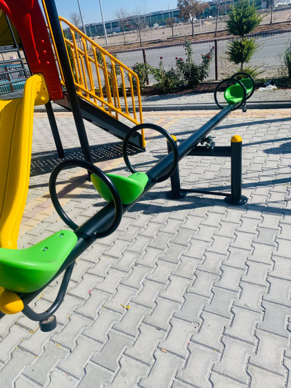 سيسو حديد رباعي Quadruple iron seesaw