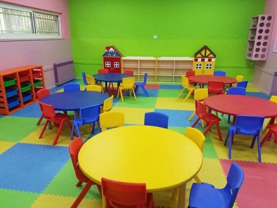 طاولة دائرية خشب Round Plastic Table