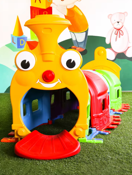 نفق القطار السعيد Happy train tunnel