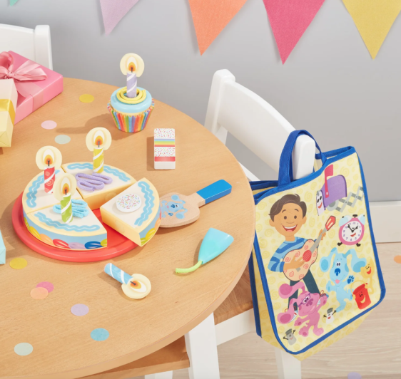 Birthday party play set - مجموعة عيد الميلاد