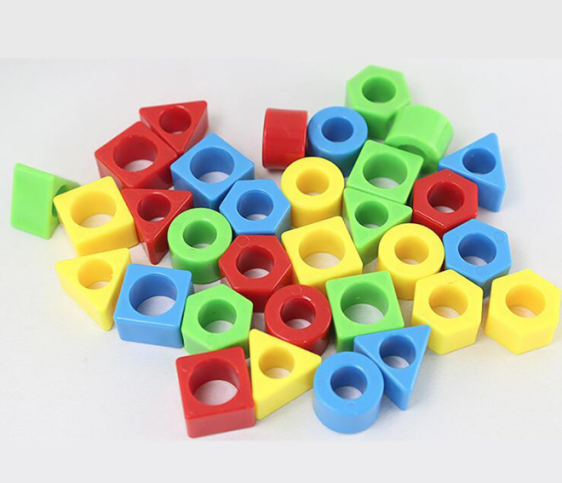 لعبة مطابقة الأشكال Shape matching game